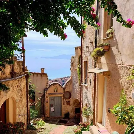 Cinque Terre House With Breakfast And Optional Access To Pool, Jacuzzi & Sauna * Sarzana