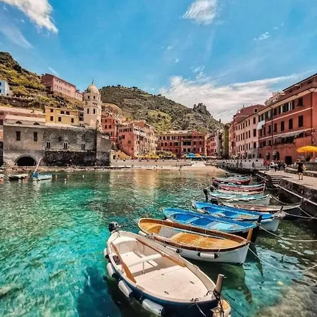 Cinque Terre House With Breakfast And Optional Access To Pool, Jacuzzi & Sauna Apartment