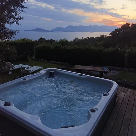 Cinque Terre House With Breakfast And Optional Access To Pool, Jacuzzi & Sauna Sarzana