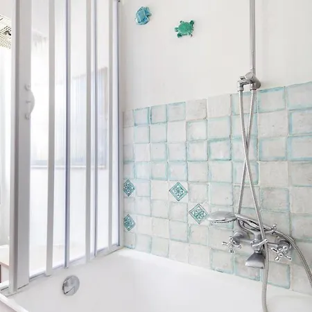 Cinque Terre House With Breakfast And Optional Access To Pool, Jacuzzi & Sauna *